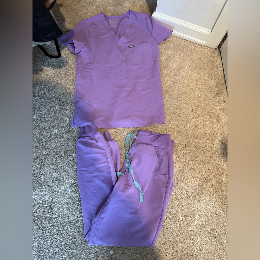 Figs Women's Lavender Set